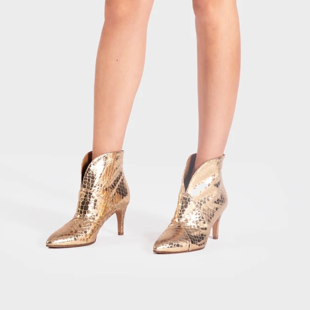 New in box Toral gold booties SZ 37